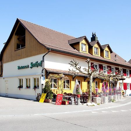 Freihof Embrach Bed and Breakfast Exterior foto