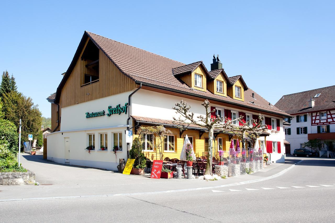 Freihof Embrach Bed and Breakfast Exterior foto